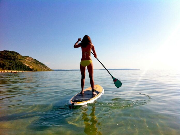 Roc 10’5 Inflatable Stand Up Paddle Board Review