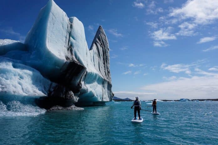 SUP Board Glacier Bay/Bear Glacier Lagoon Alaska