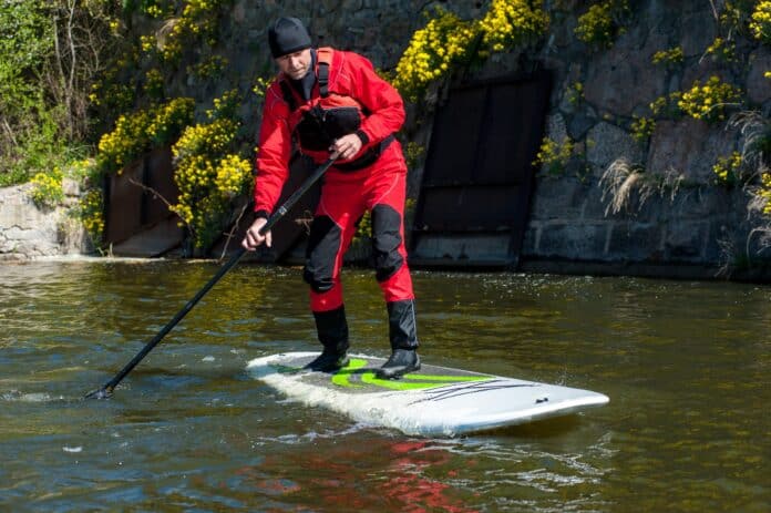 Best Drysuits and Wetsuits for Paddleboarding