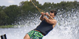 waterskiing master waterskiing techniques and tips